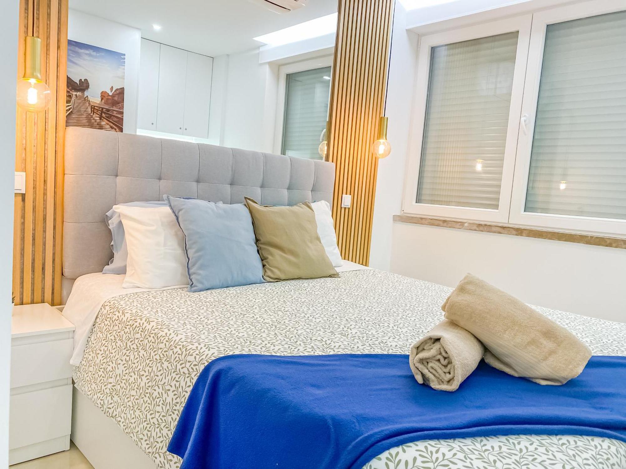 Luxury 2 Min Beach With Balcony, Ocean View, Wifi, Ac, Smarttv Portimão Exterior photo
