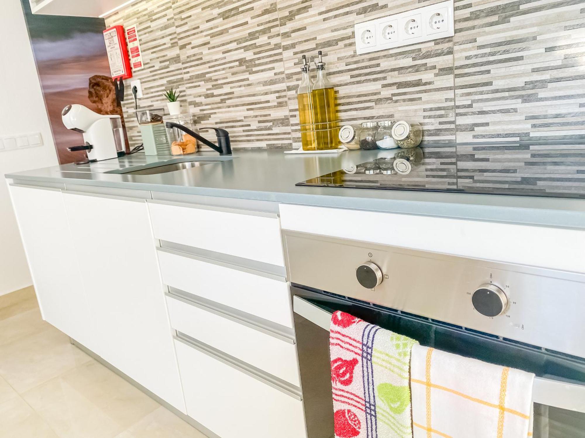 Luxury 2 Min Beach With Balcony, Ocean View, Wifi, Ac, Smarttv Portimão Exterior photo